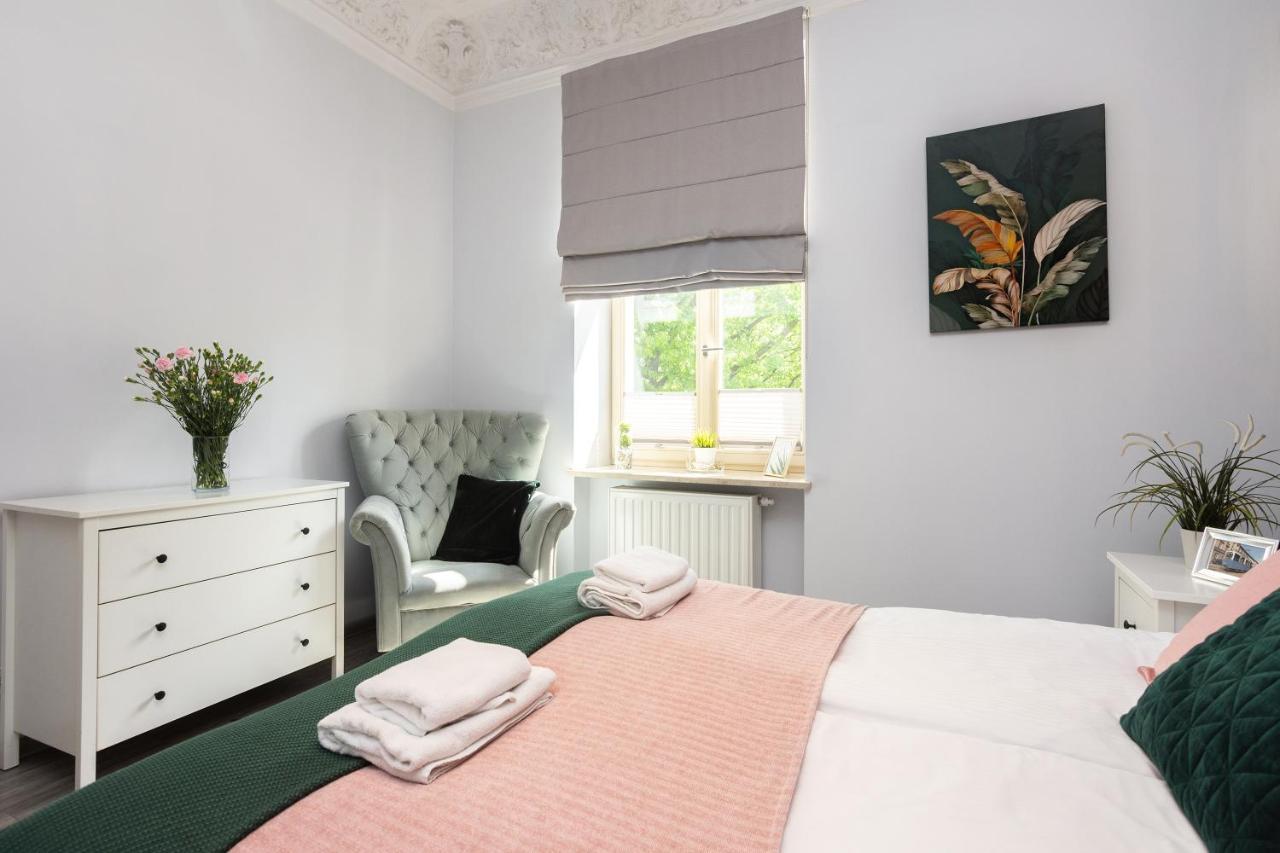 Luxury Apartments Old Town Topolowa Krakow Luaran gambar