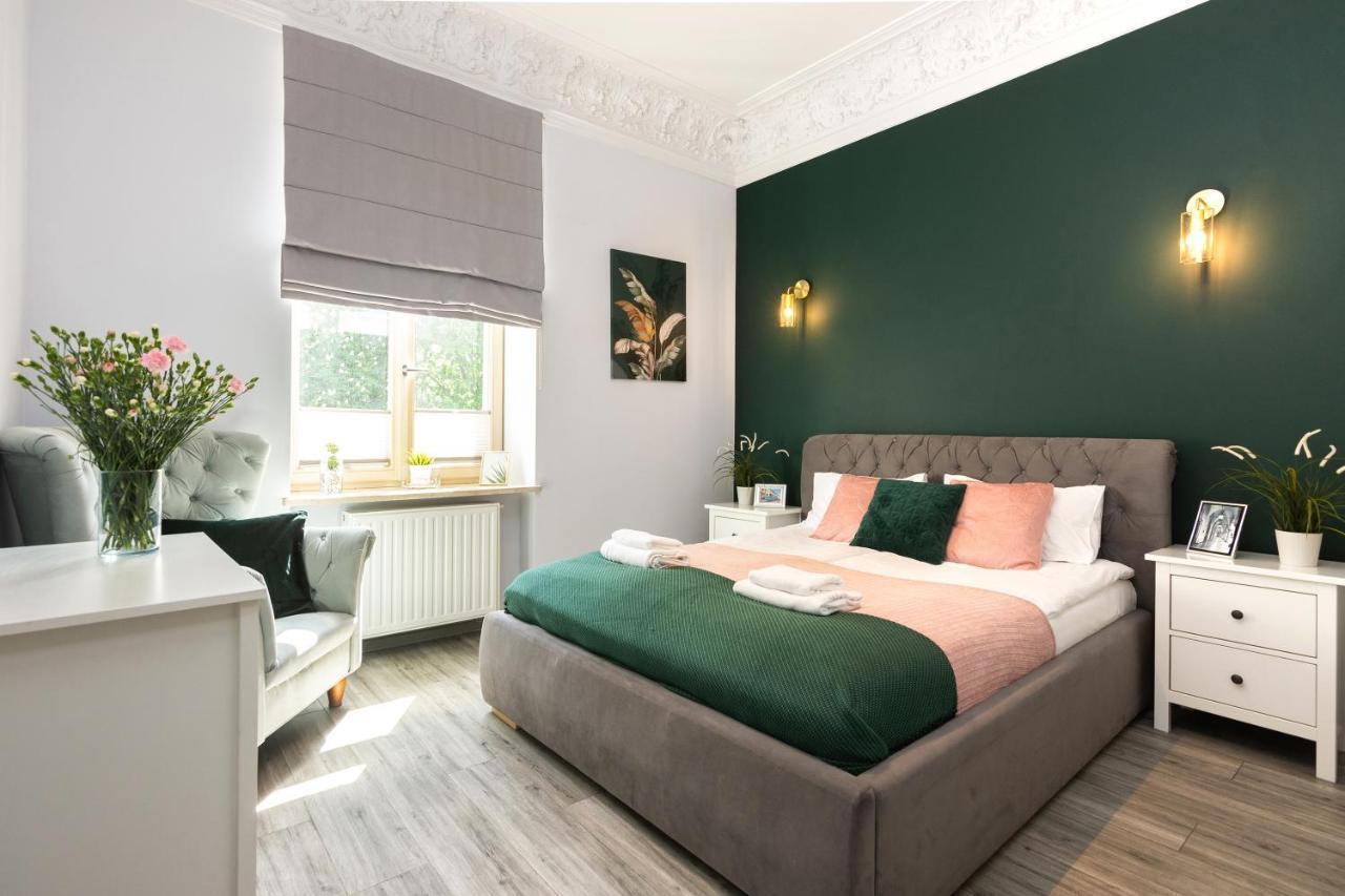 Luxury Apartments Old Town Topolowa Krakow Luaran gambar