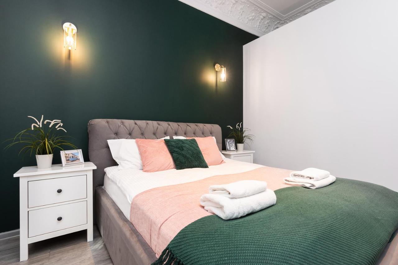 Luxury Apartments Old Town Topolowa Krakow Luaran gambar