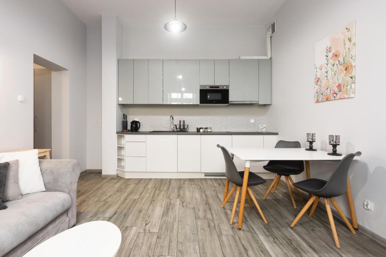 Luxury Apartments Old Town Topolowa Krakow Luaran gambar