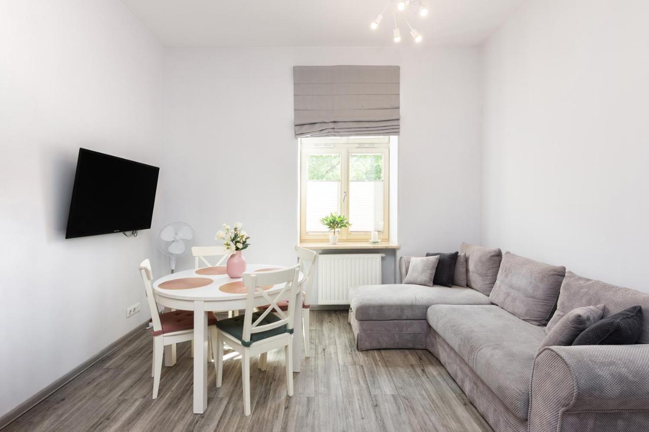 Luxury Apartments Old Town Topolowa Krakow Luaran gambar