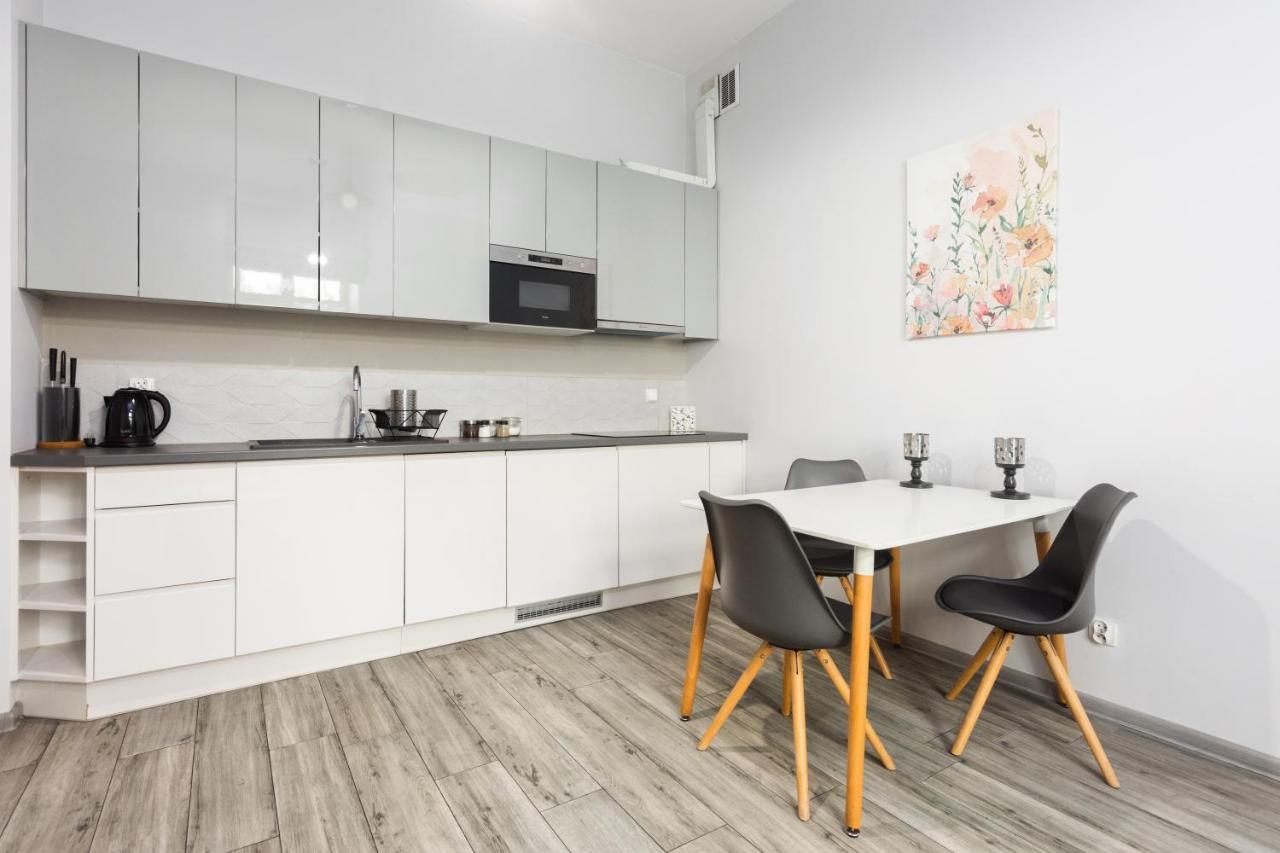 Luxury Apartments Old Town Topolowa Krakow Luaran gambar