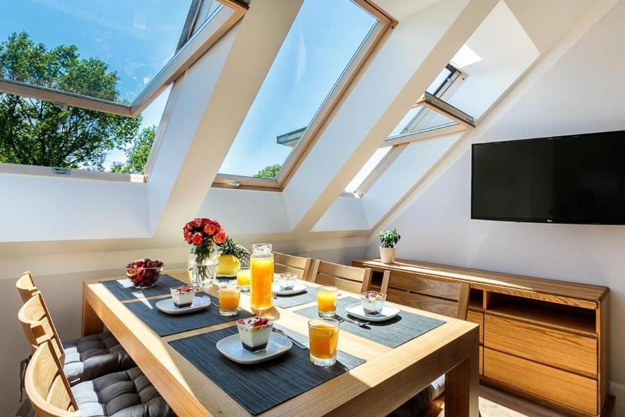 Luxury Apartments Old Town Topolowa Krakow Luaran gambar